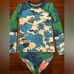 Maaji rashguard two piece swim suit. Girls size 12. Excellent like new cond.